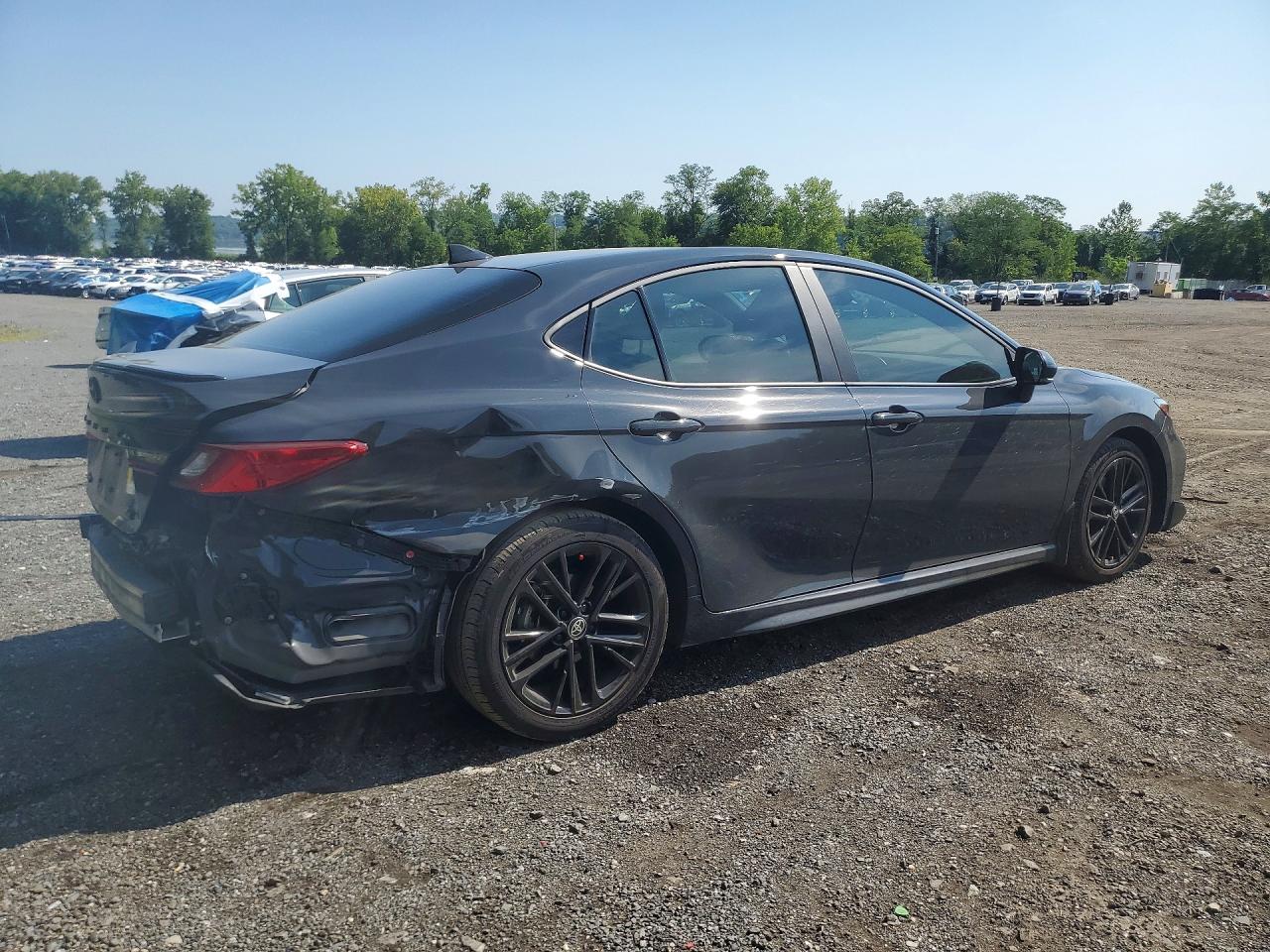 2025 TOYOTA CAMRY SE — снимка 3