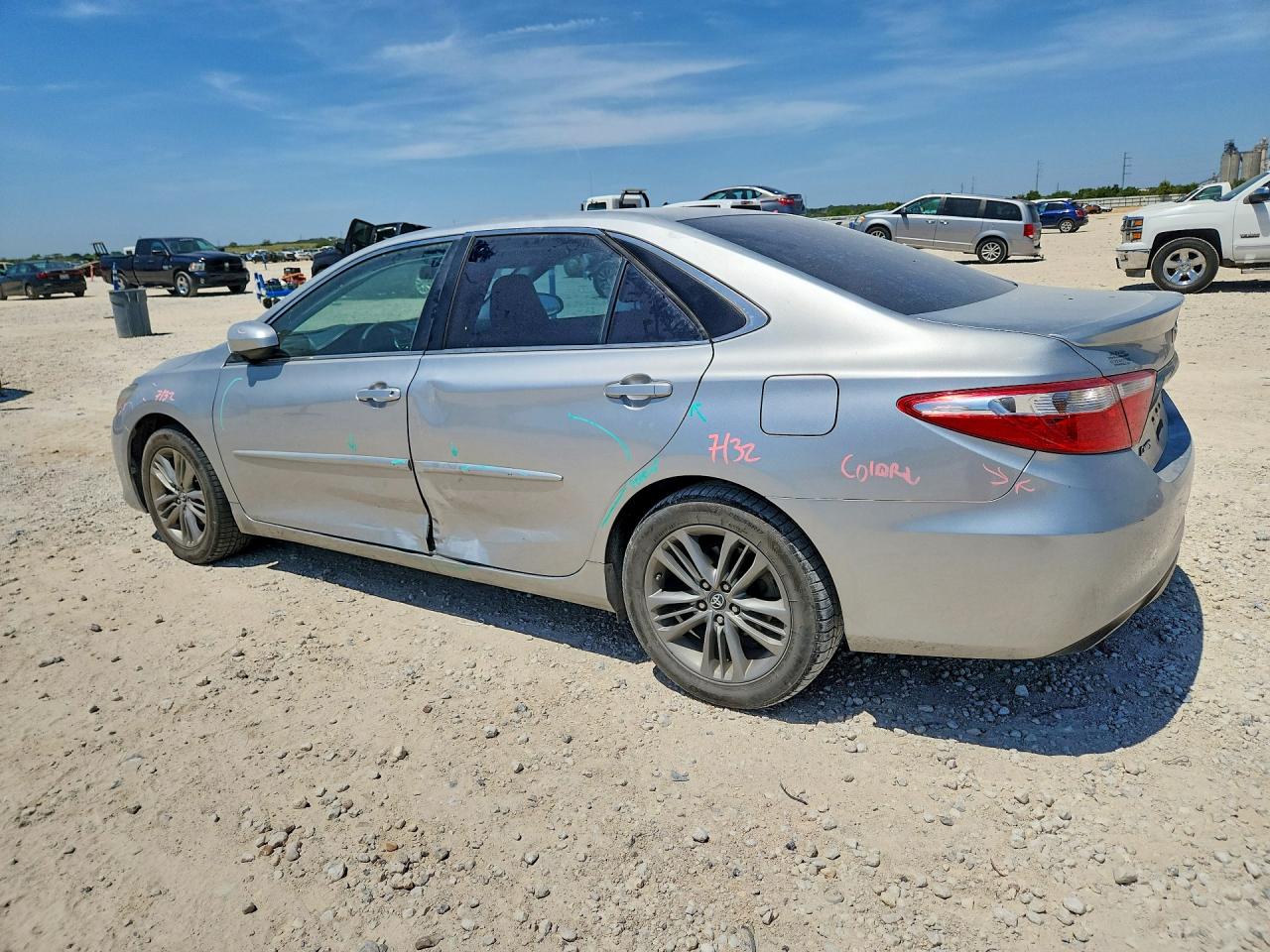2017 TOYOTA CAMRY SE — снимка 2