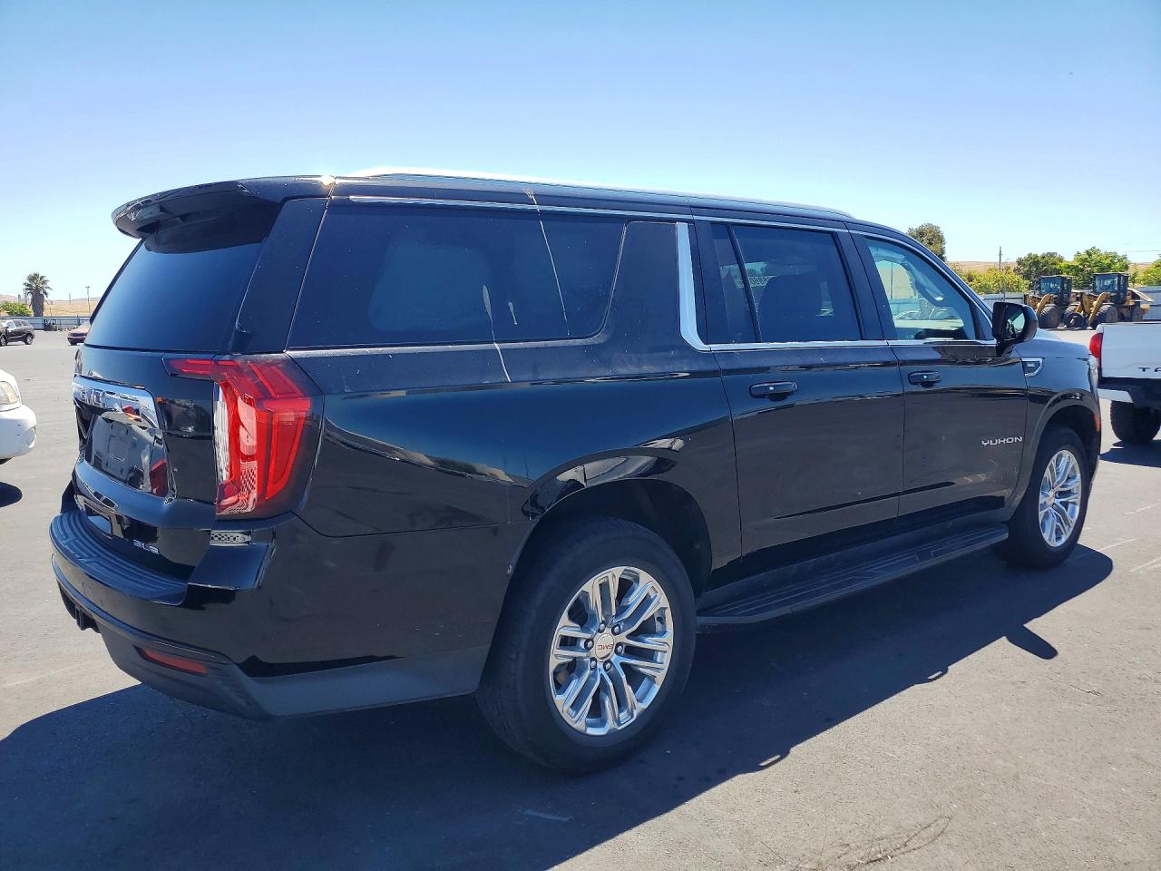 2021 GMC YUKON XL K1500 SLE — снимка 3