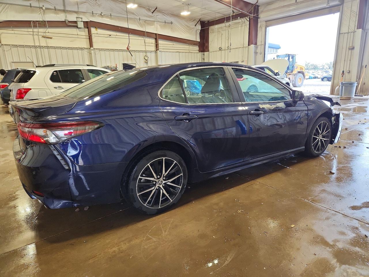2021 TOYOTA CAMRY SE — снимка 3