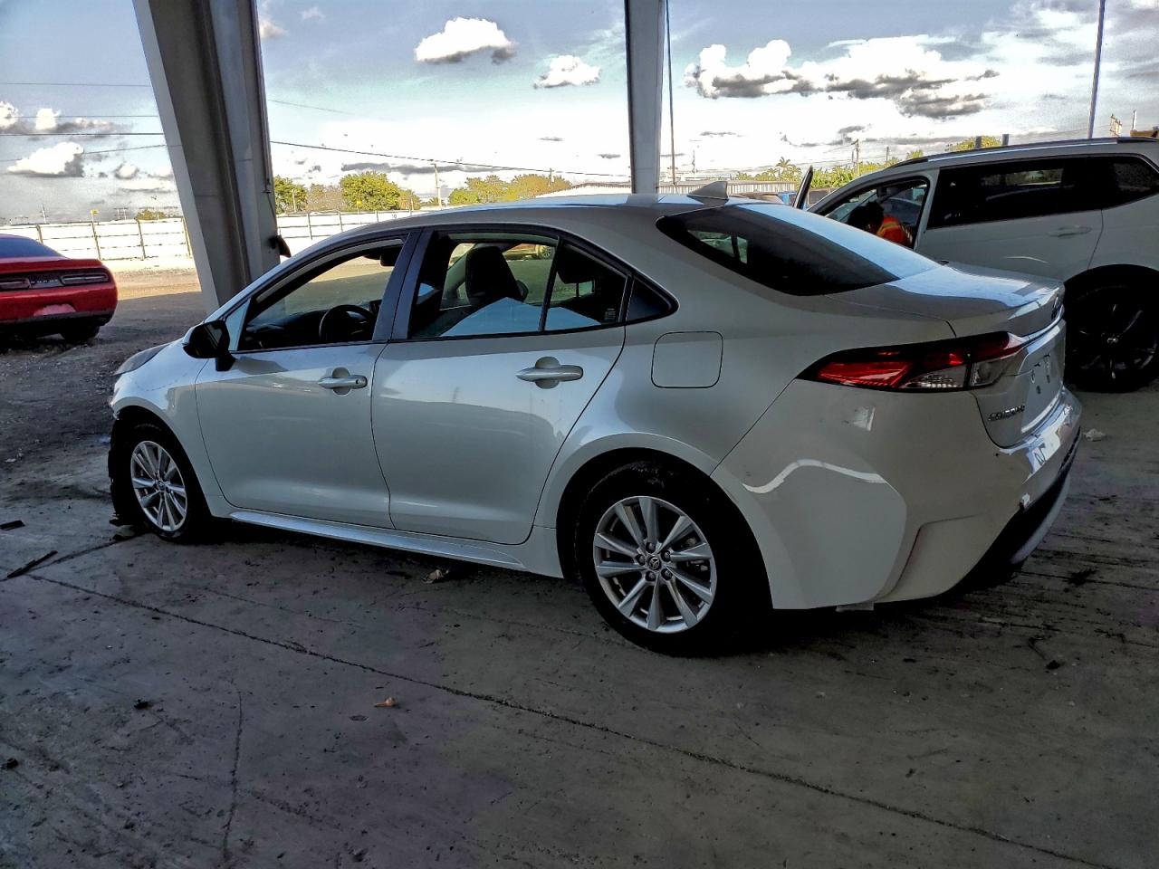 2024 TOYOTA COROLLA LE — снимка 2