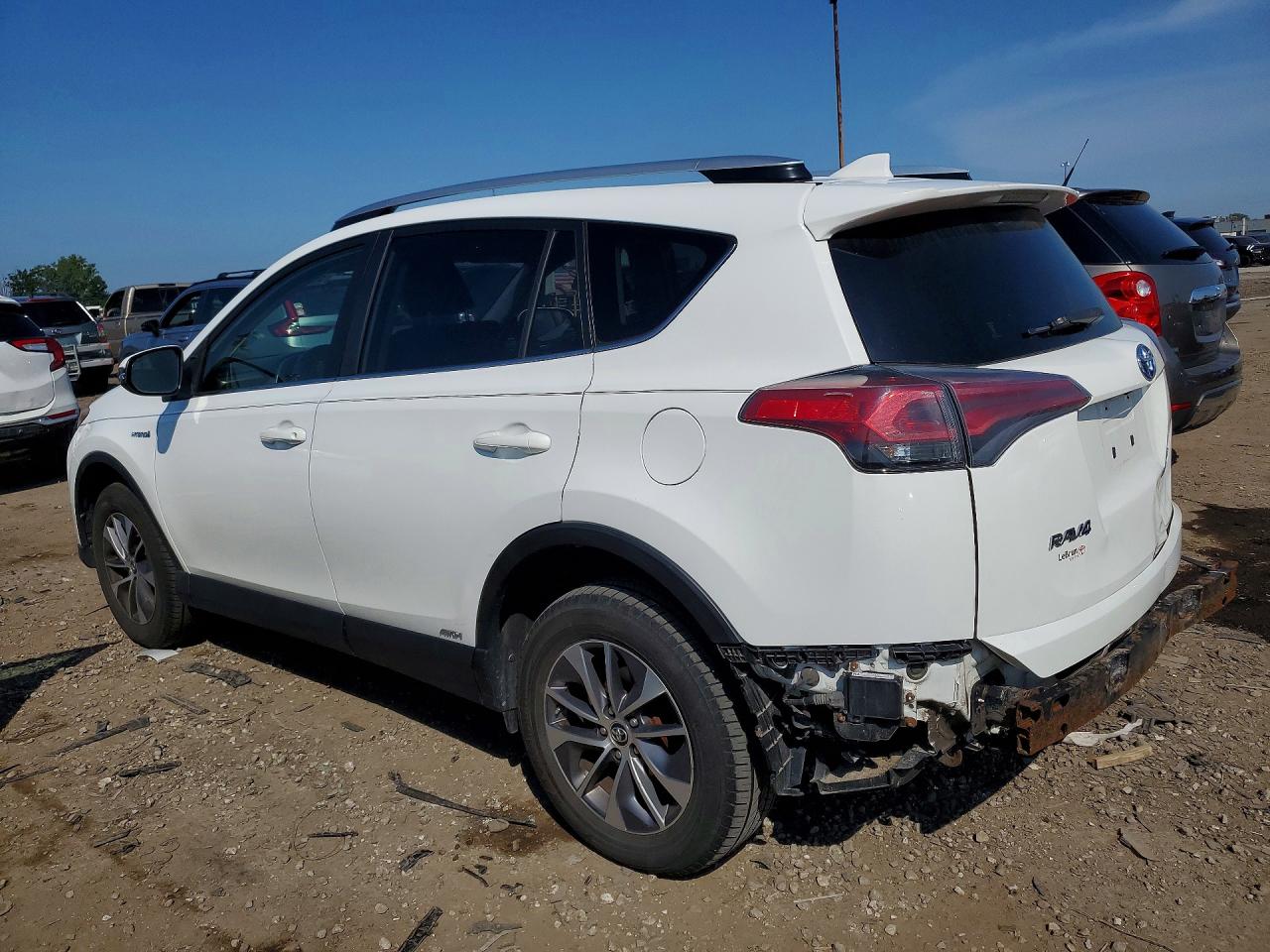 2016 TOYOTA RAV4 HV XLE — снимка 2