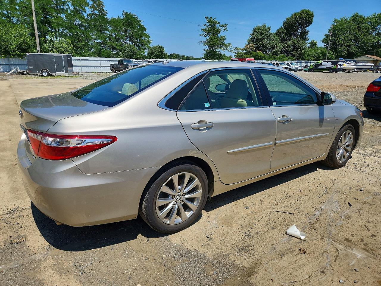 2017 TOYOTA CAMRY XLE — снимка 3