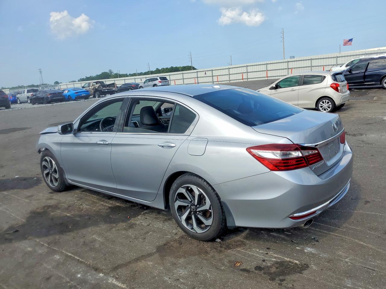 2017 HONDA ACCORD EXL — снимка 2