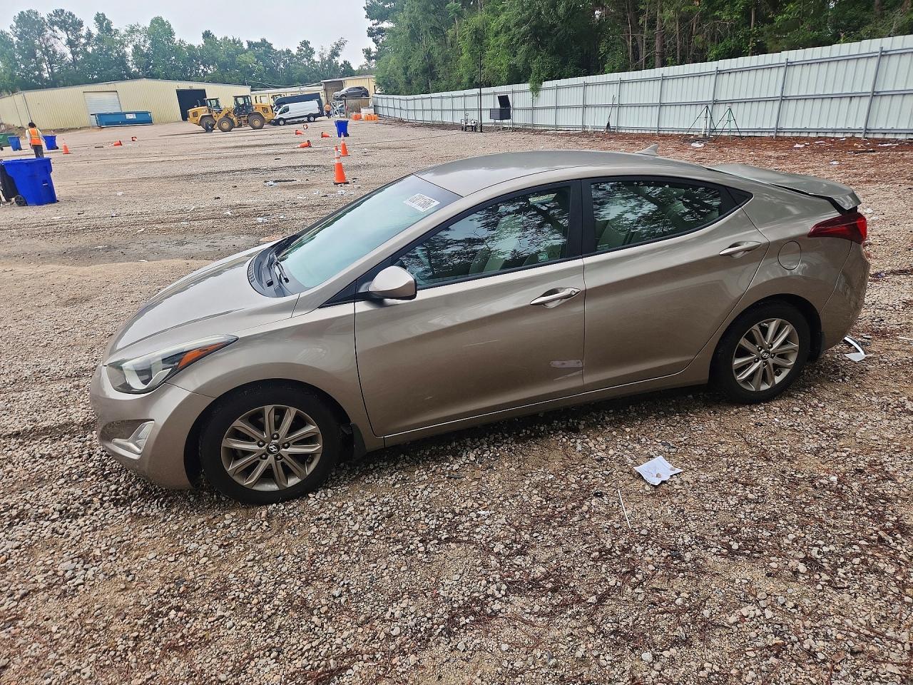 2015 HYUNDAI ELANTRA SE