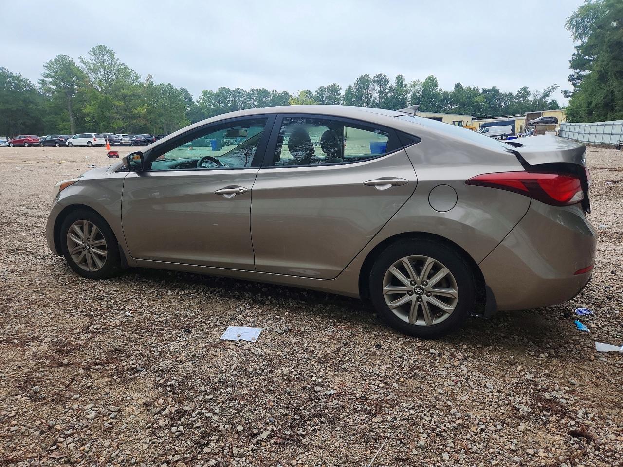 2015 HYUNDAI ELANTRA SE — снимка 2