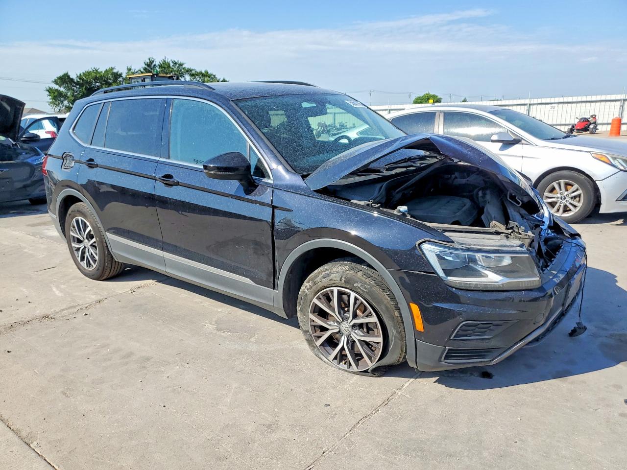 2020 VOLKSWAGEN TIGUAN SE/SEL — снимка 4