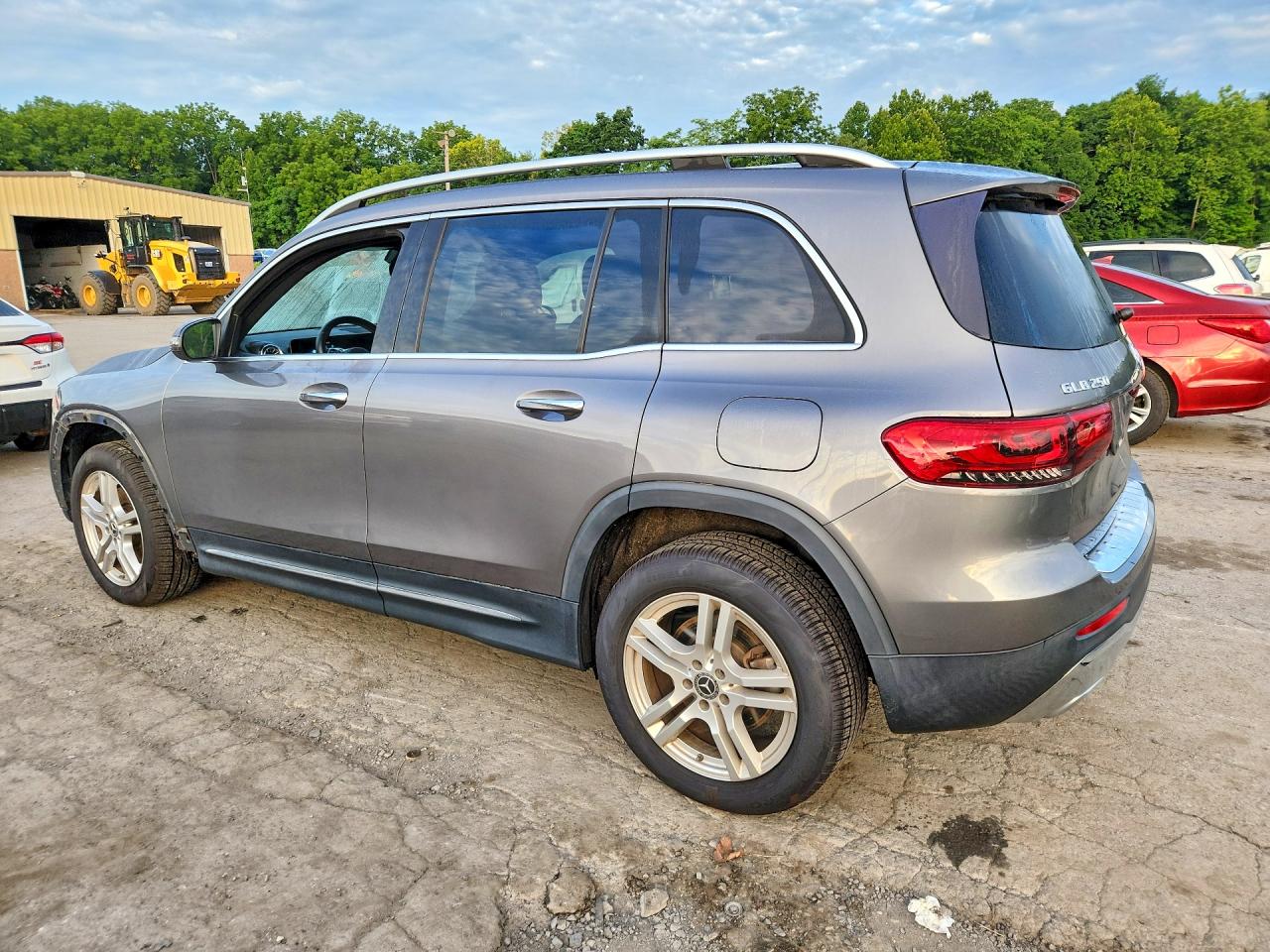 2021 MERCEDES-BENZ GLB 250 4MATIC — снимка 2
