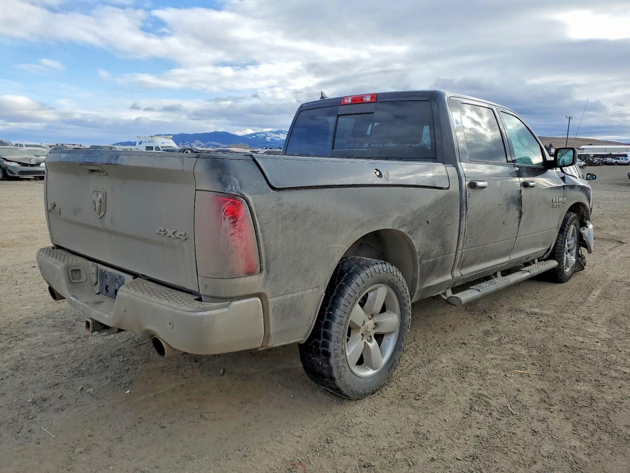 2017 RAM 1500 SLT — снимка 3