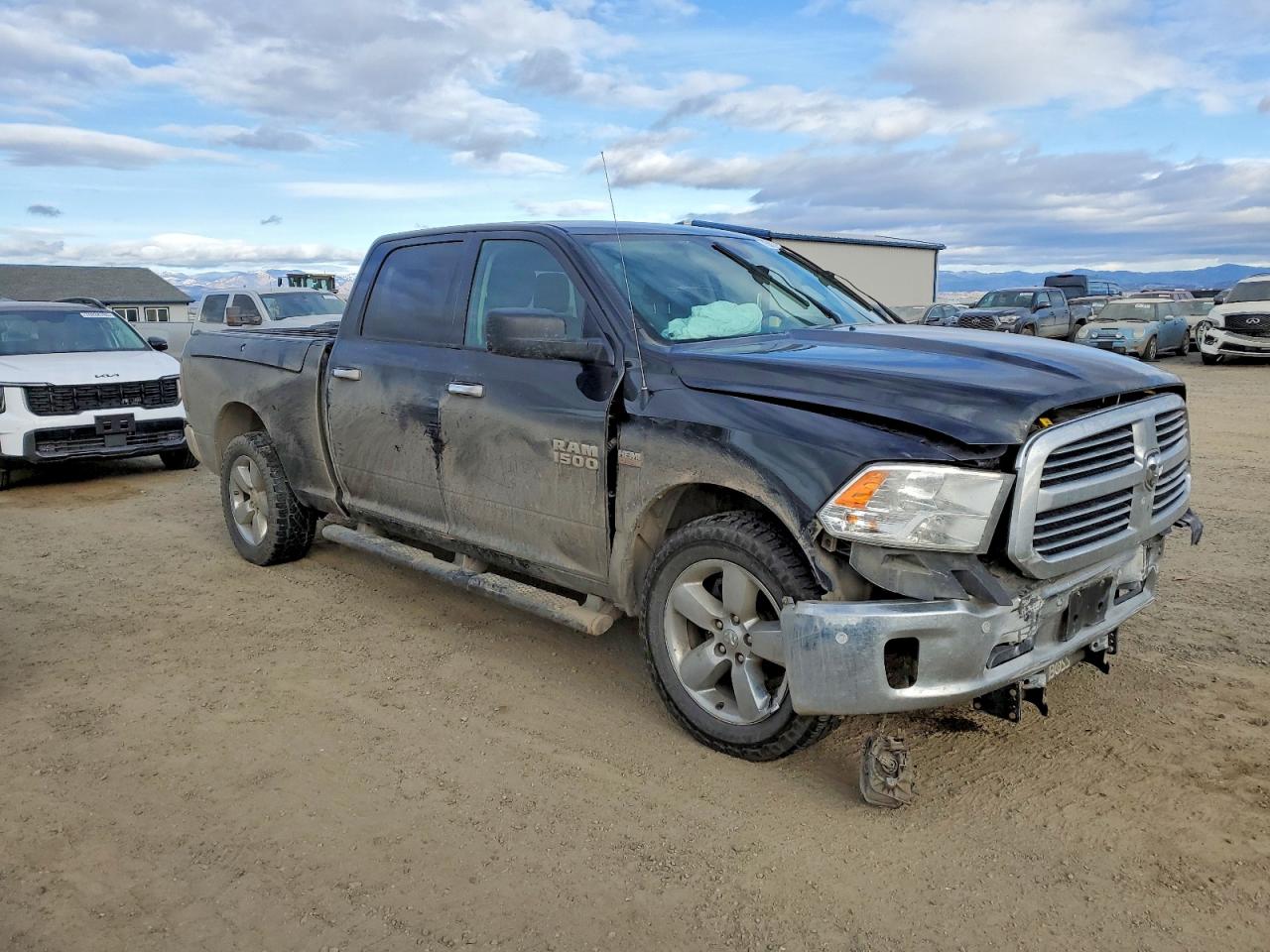 2017 RAM 1500 SLT — снимка 4