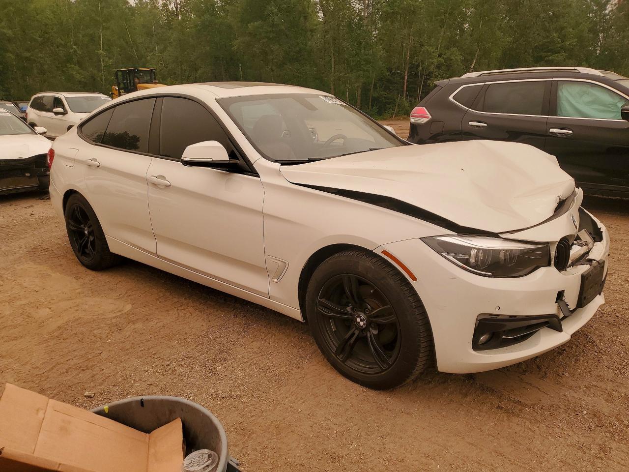 2017 BMW 330 XIGT — снимка 4