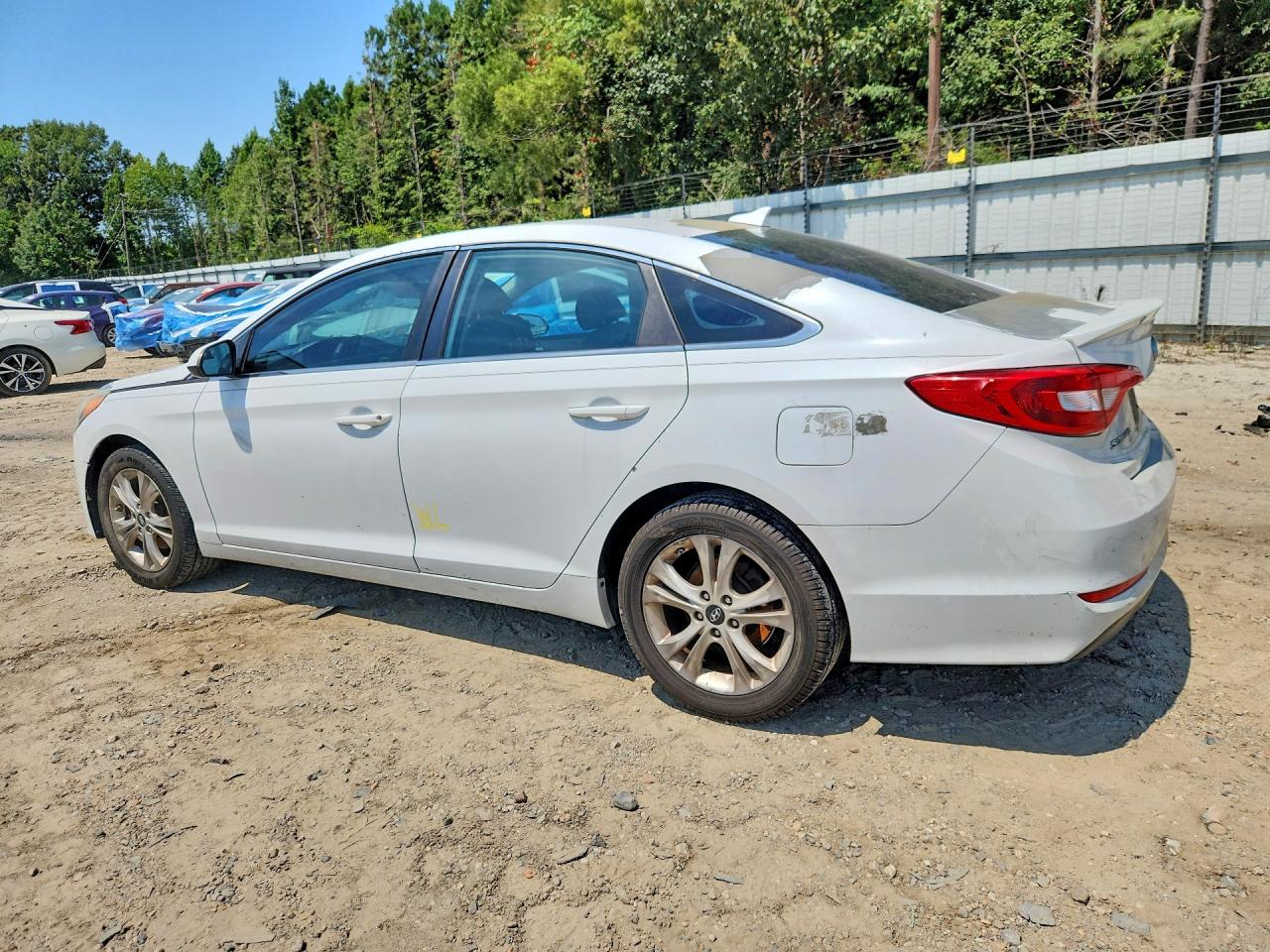 2015 HYUNDAI SONATA SE — снимка 2