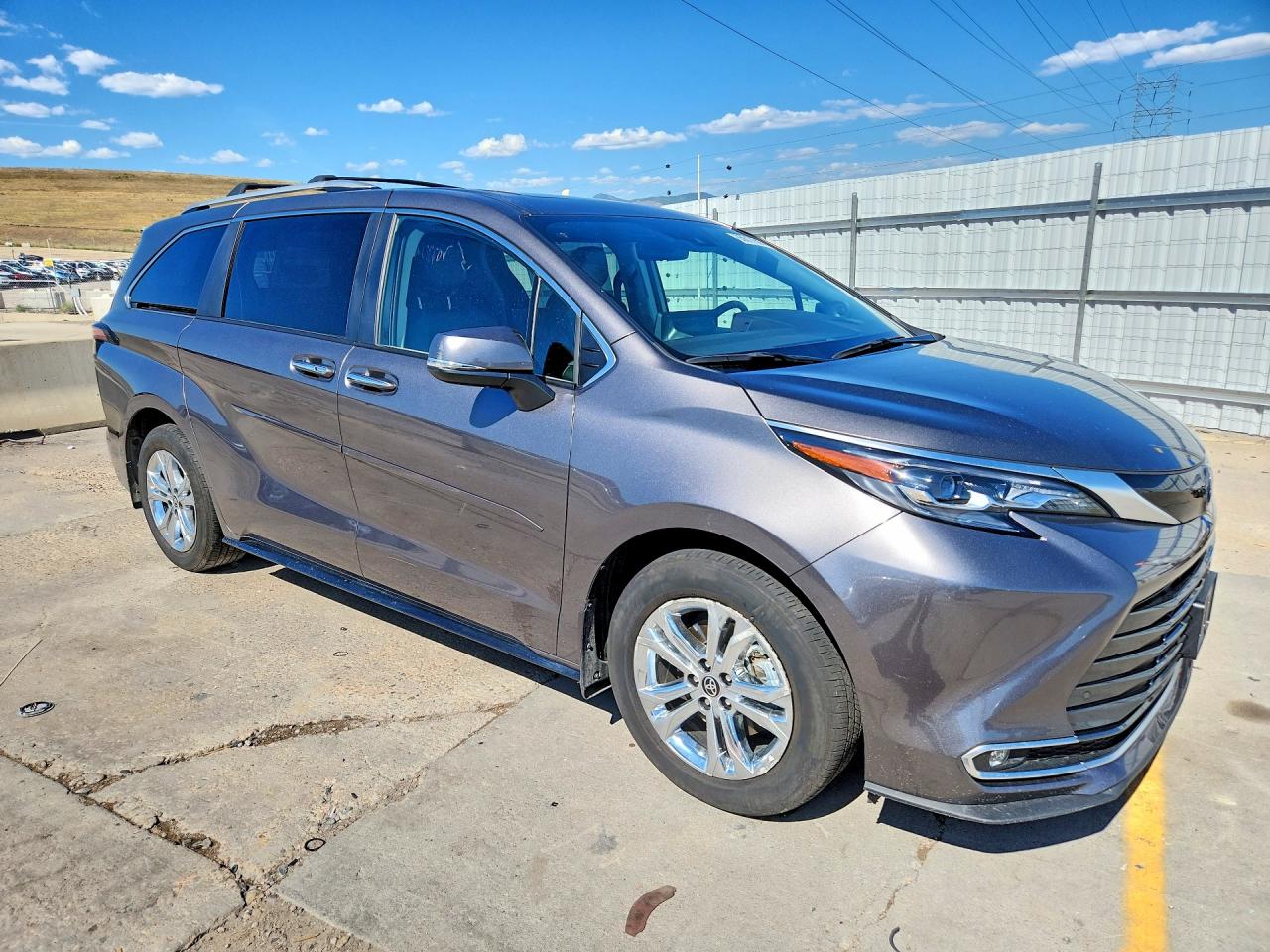 2024 TOYOTA SIENNA PLATINUM 7-PASSENGER — снимка 4