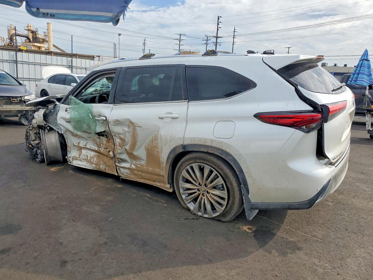 2021 TOYOTA HIGHLANDER HYBRID PLATINUM — снимка 2