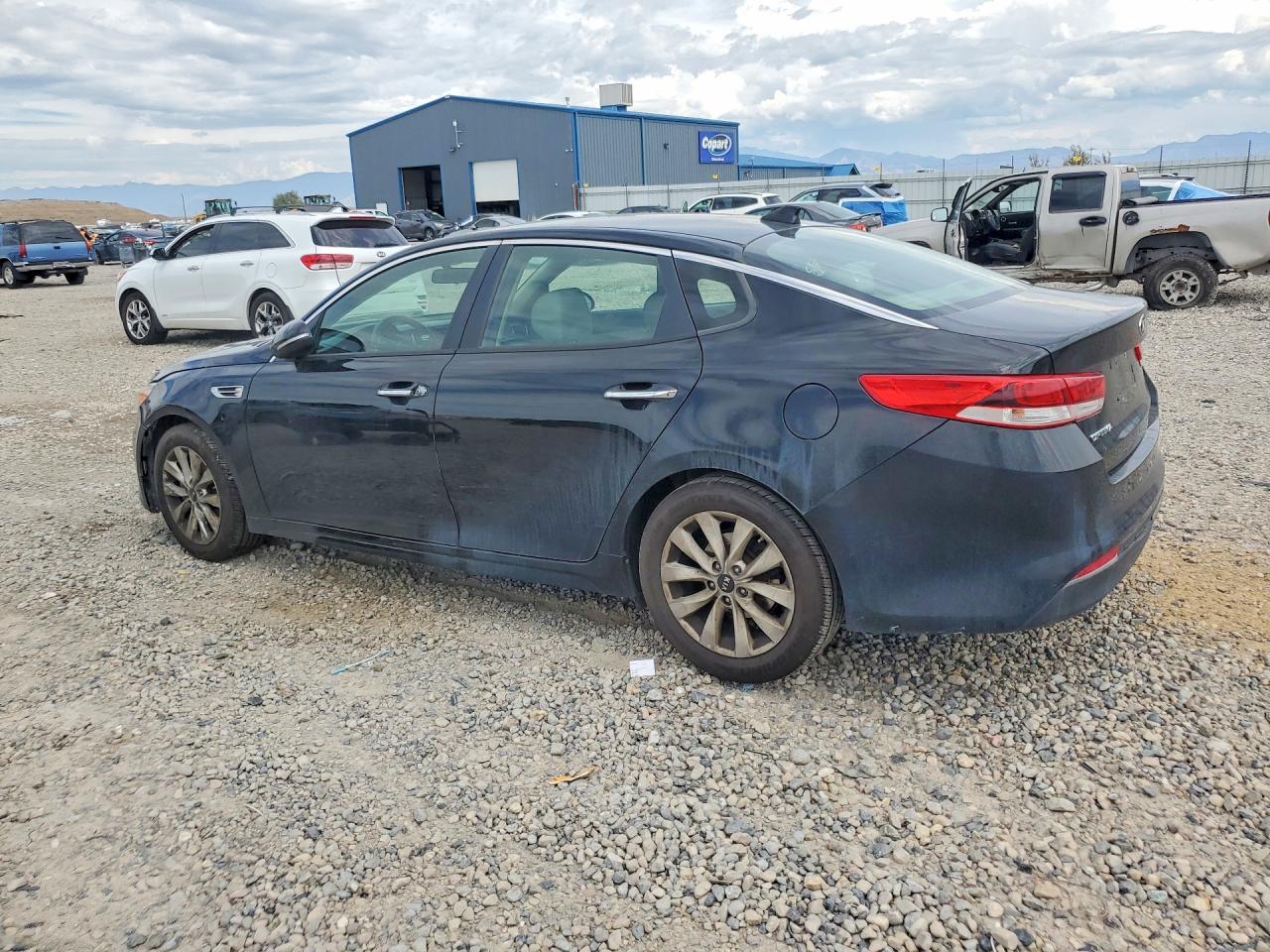 2016 KIA OPTIMA LX — снимка 2