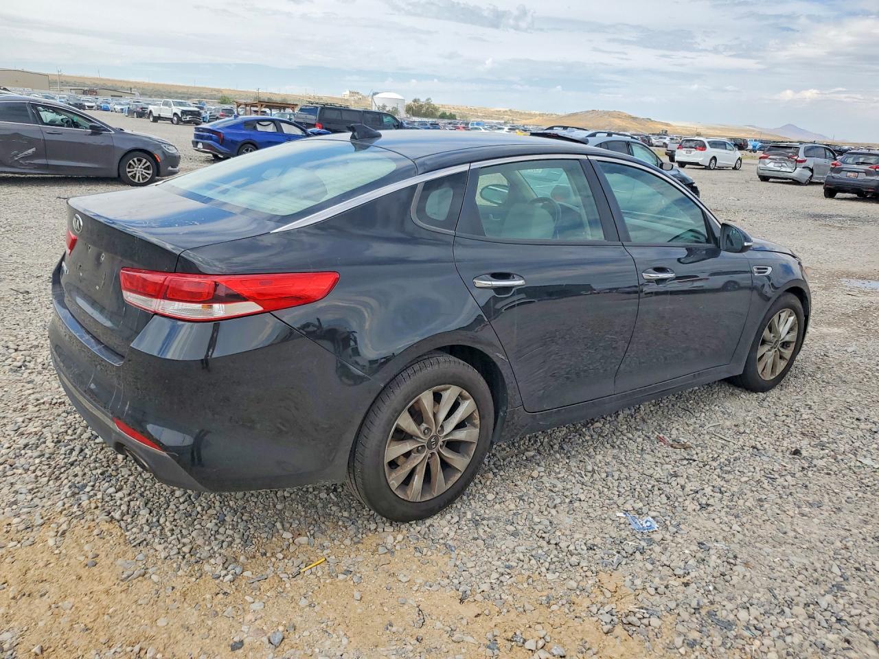 2016 KIA OPTIMA LX — снимка 3