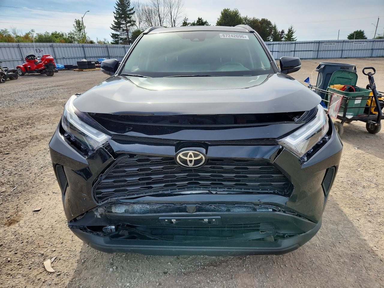 2025 TOYOTA RAV4 XLE — снимка 5