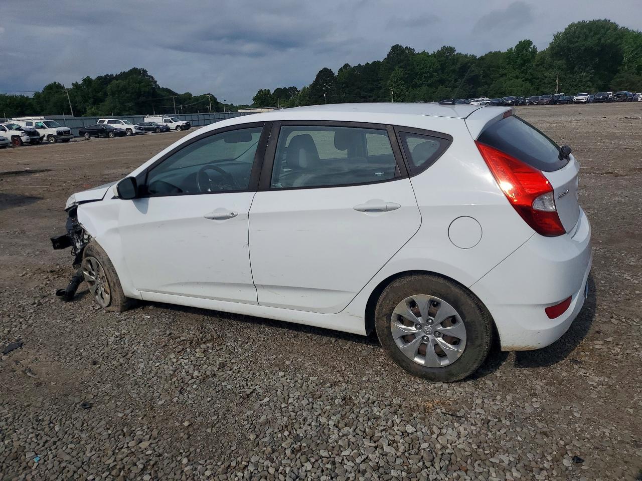 2017 HYUNDAI ACCENT SE — снимка 2