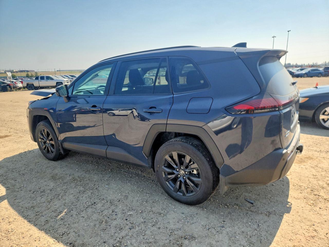 2026 TOYOTA RAV4 LE — снимка 2