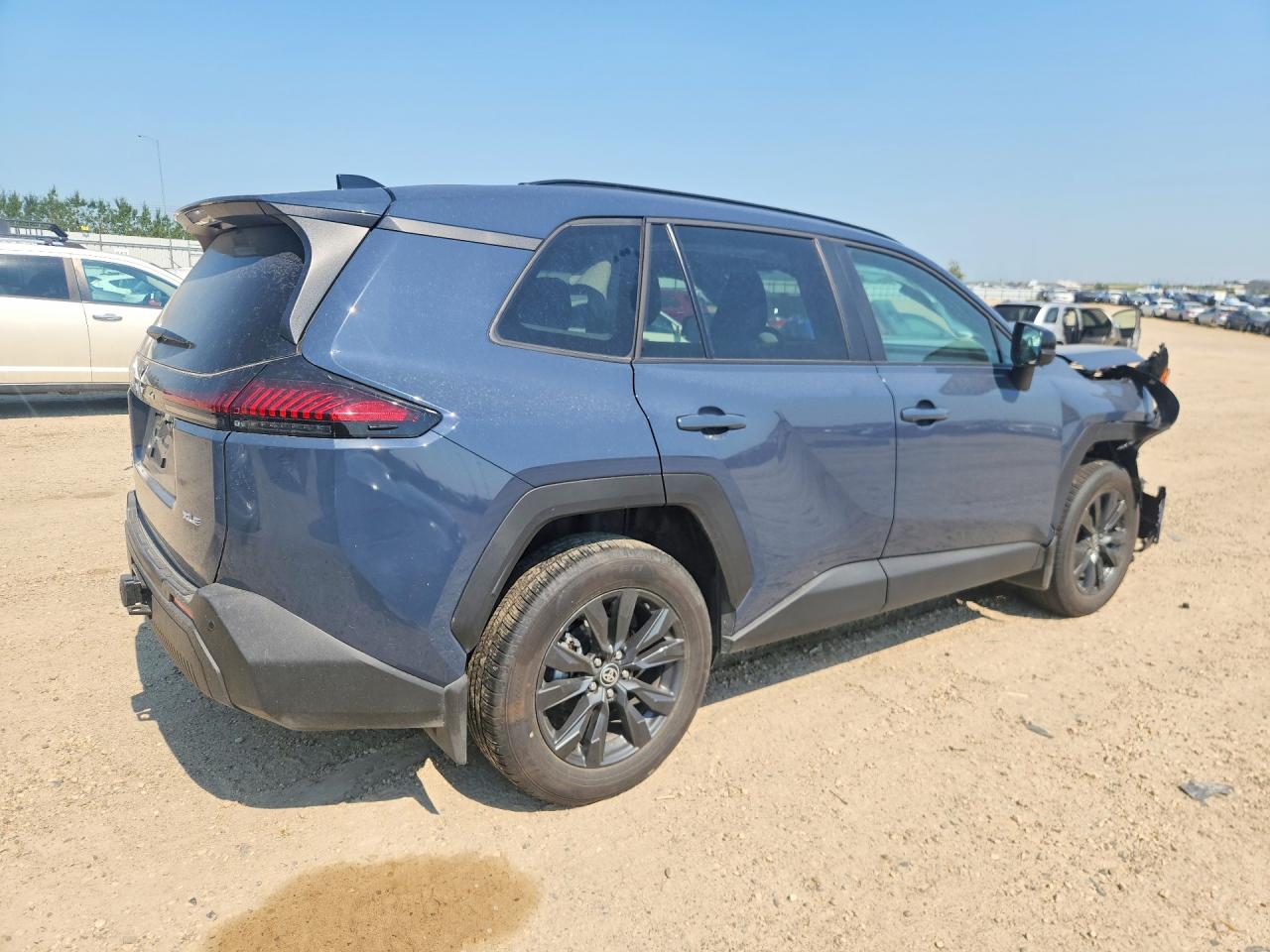 2026 TOYOTA RAV4 LE — снимка 3