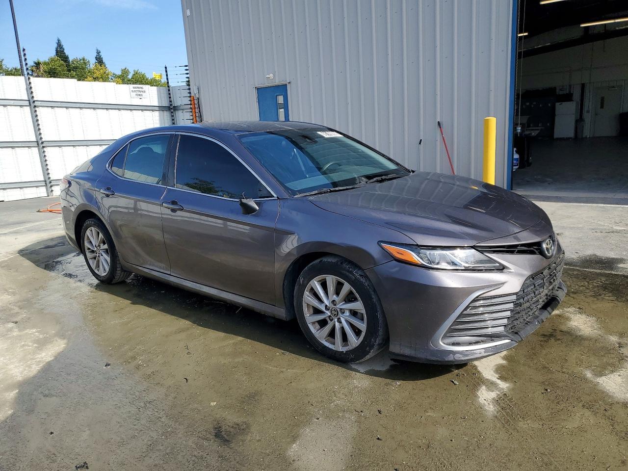 2022 TOYOTA CAMRY LE — снимка 4