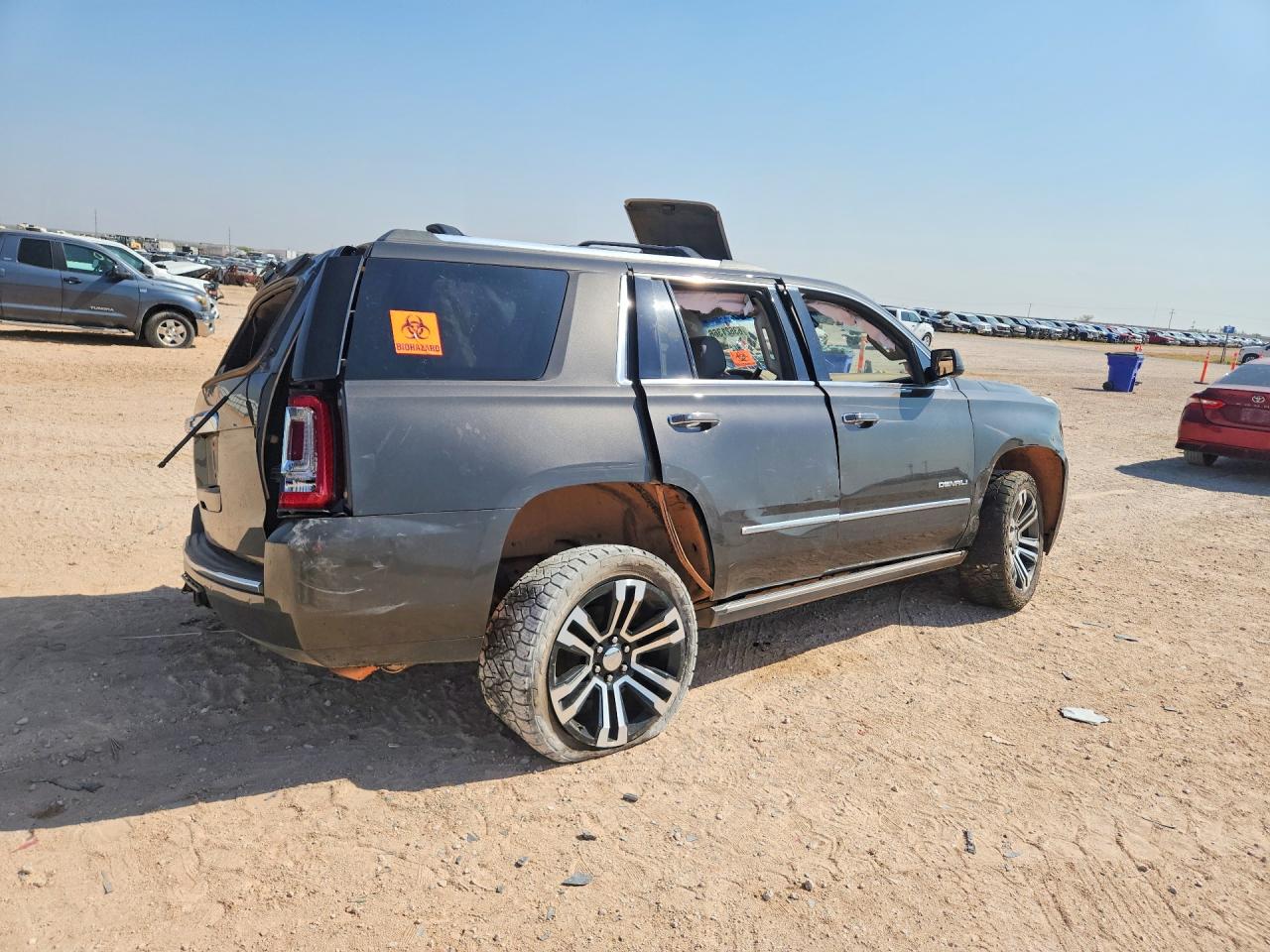 2019 GMC YUKON DENALI — снимка 3