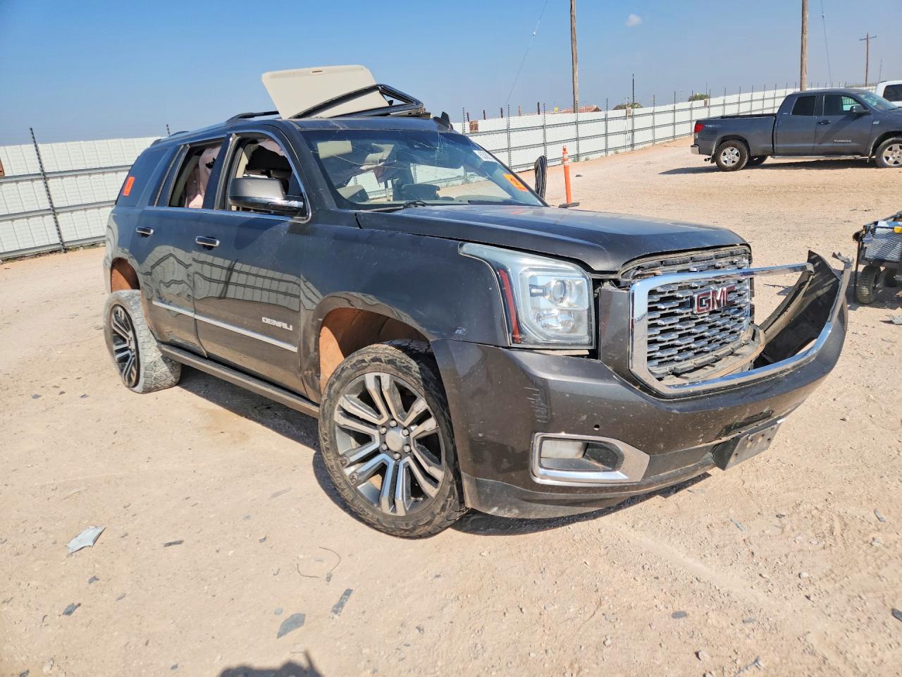 2019 GMC YUKON DENALI — снимка 4