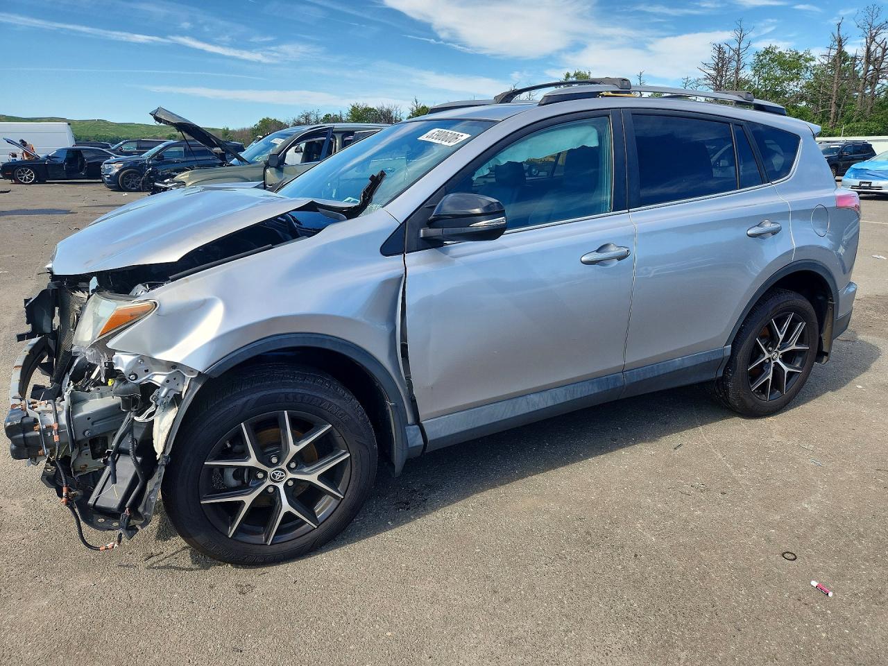 2018 TOYOTA RAV4 SE