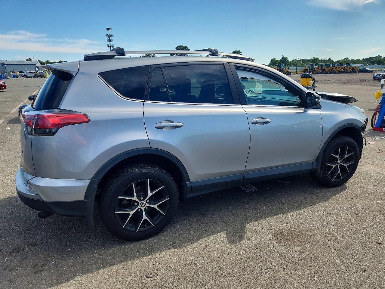 2018 TOYOTA RAV4 SE — снимка 3