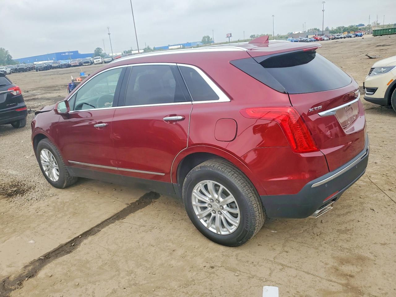 2017 CADILLAC XT5 — снимка 2