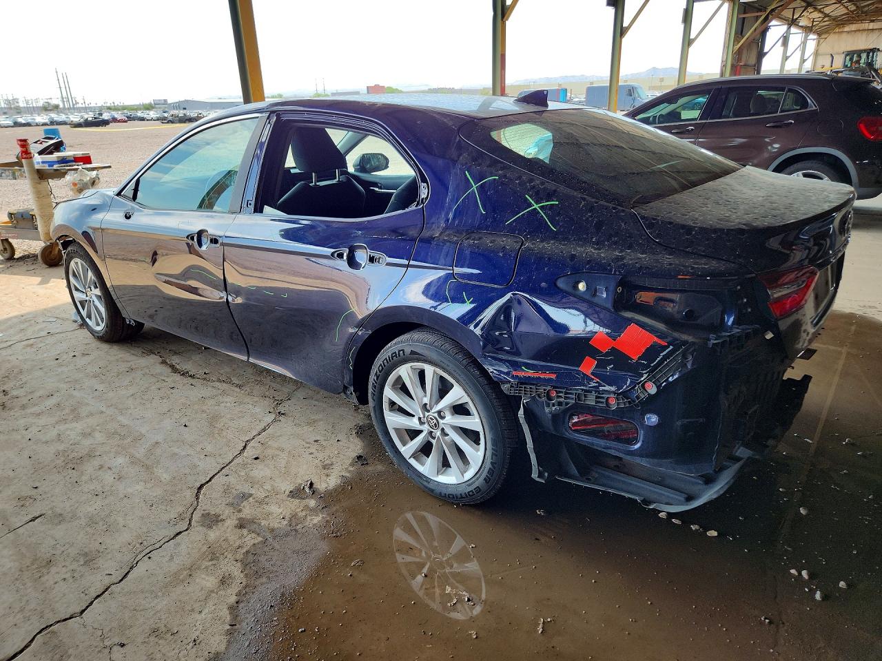 2022 TOYOTA CAMRY LE — снимка 2