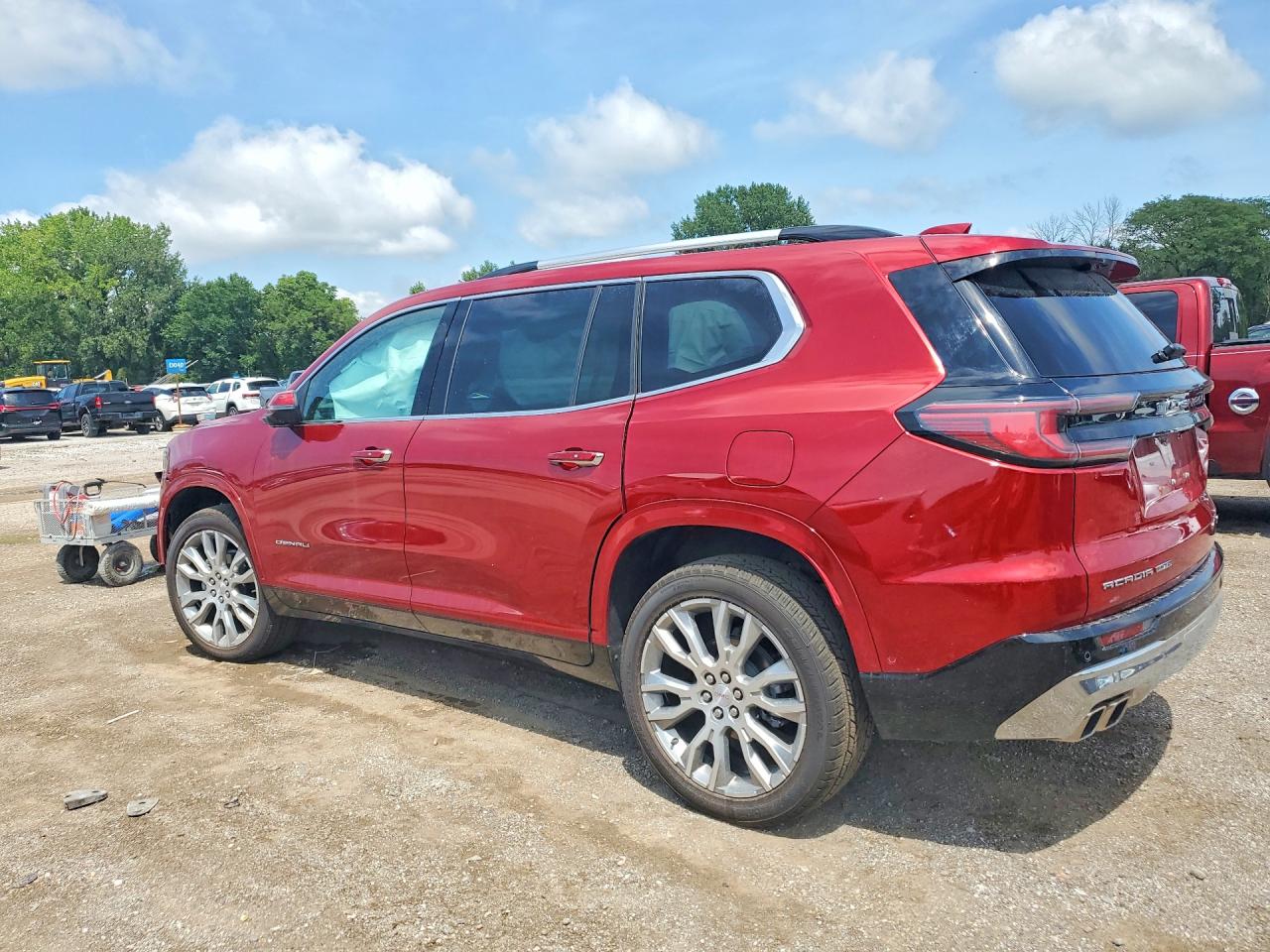 2025 GMC ACADIA DENALI — снимка 2