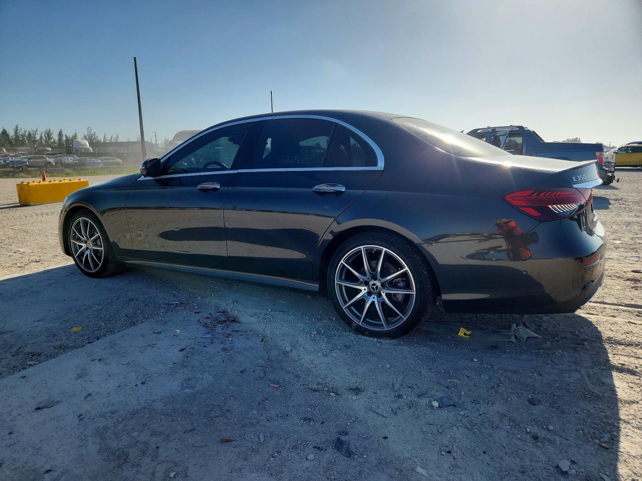 2021 MERCEDES-BENZ E 350 — снимка 2