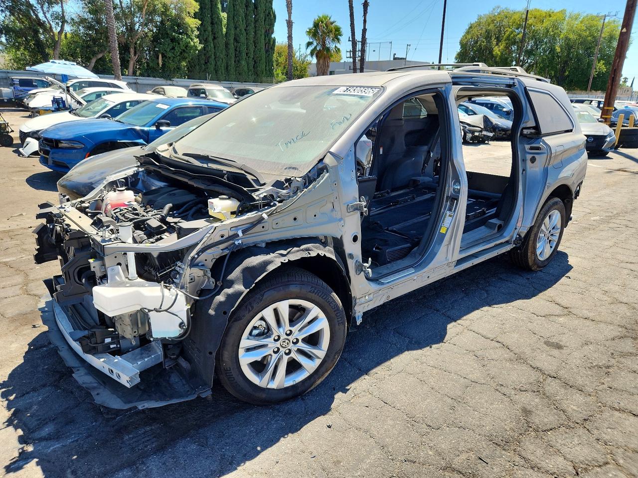 2026 TOYOTA SIENNA XLE 7-PASSENGER