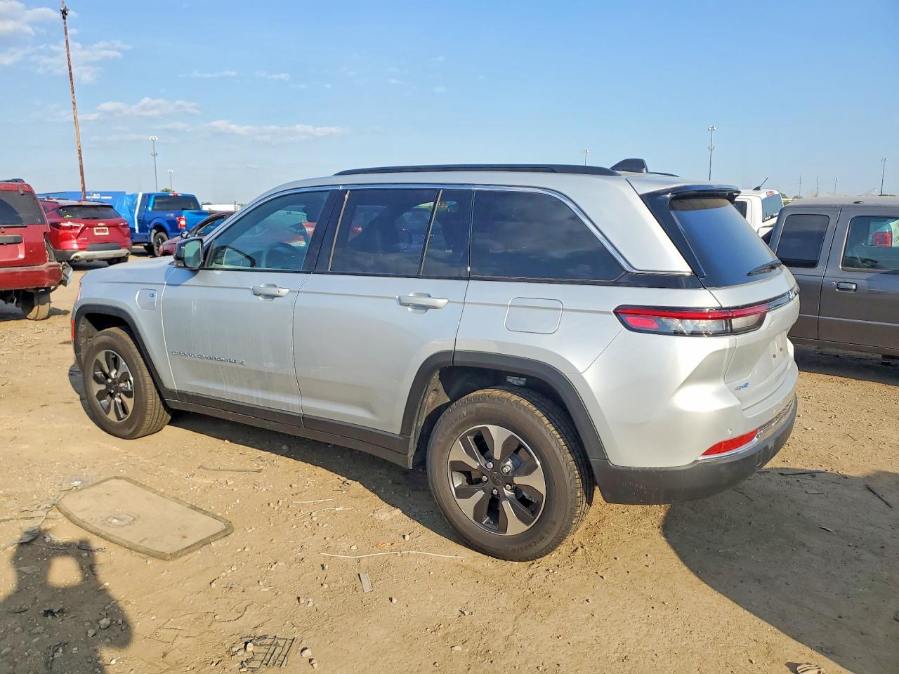 2025 JEEP GRAND CHEROKEE 4XE — снимка 2