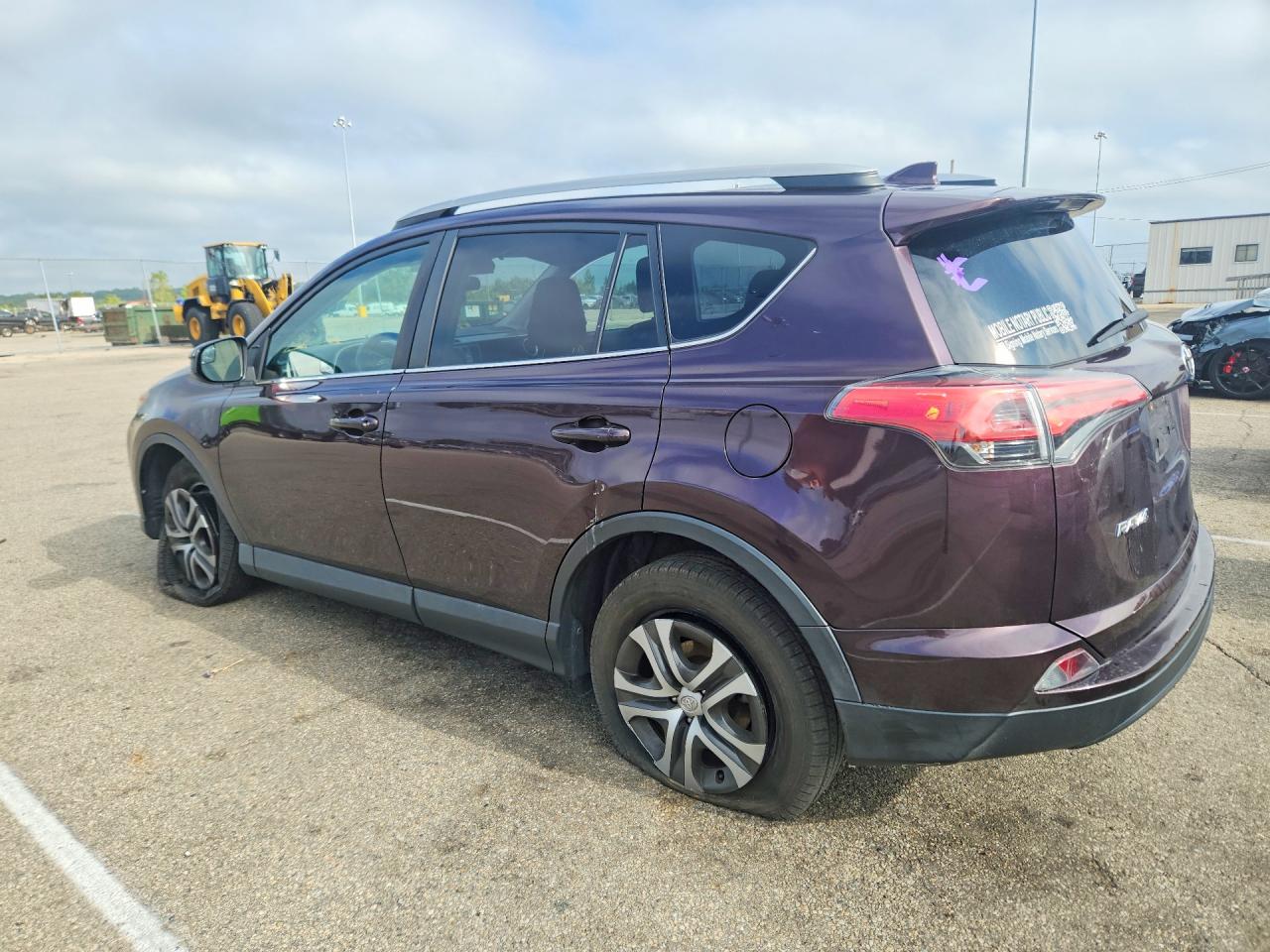2016 TOYOTA RAV4 LE — снимка 2