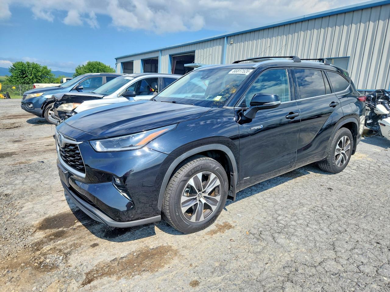 2021 TOYOTA HIGHLANDER HYBRID XLE
