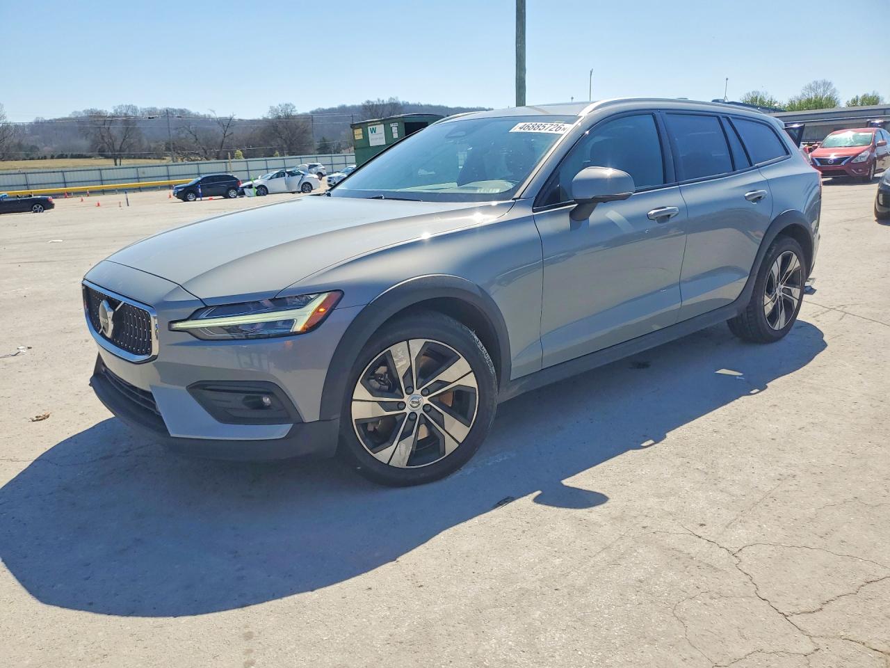 2025 VOLVO V60