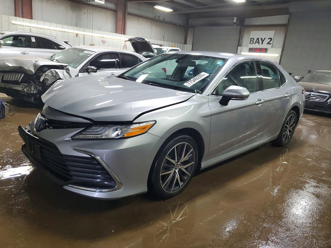 2022 TOYOTA CAMRY XLE