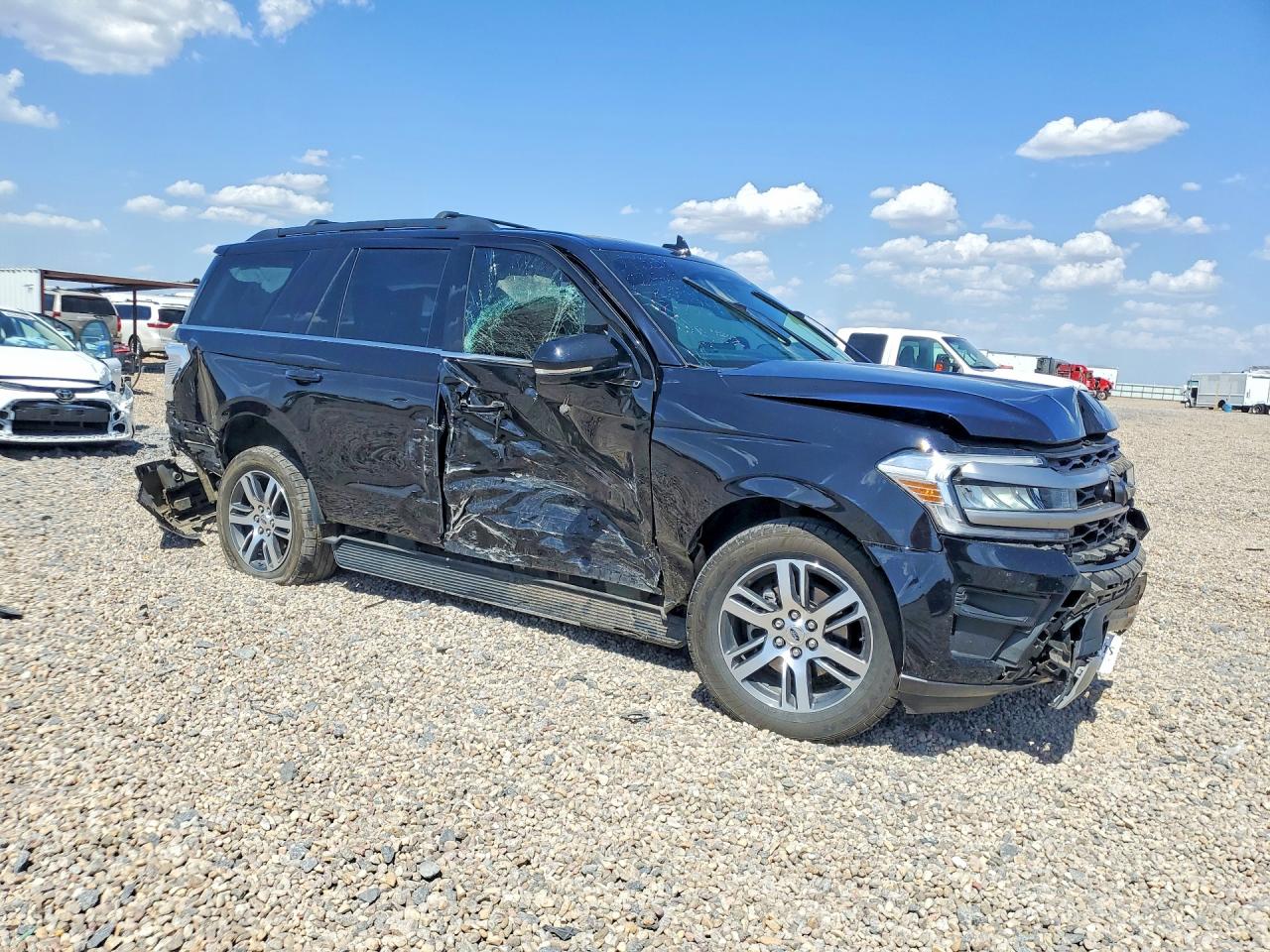 2022 FORD EXPEDITION XLT — снимка 4