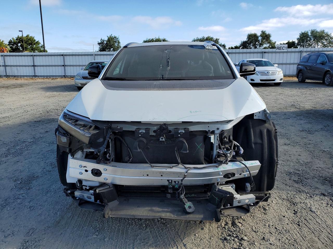 2026 TOYOTA BZ XLE PLUS — снимка 5