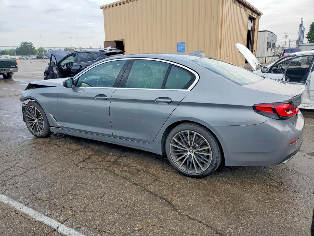 2023 BMW 540 XI — снимка 2