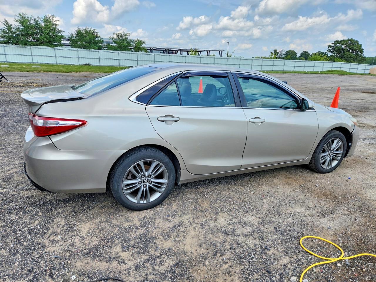 2016 TOYOTA CAMRY SE — снимка 3