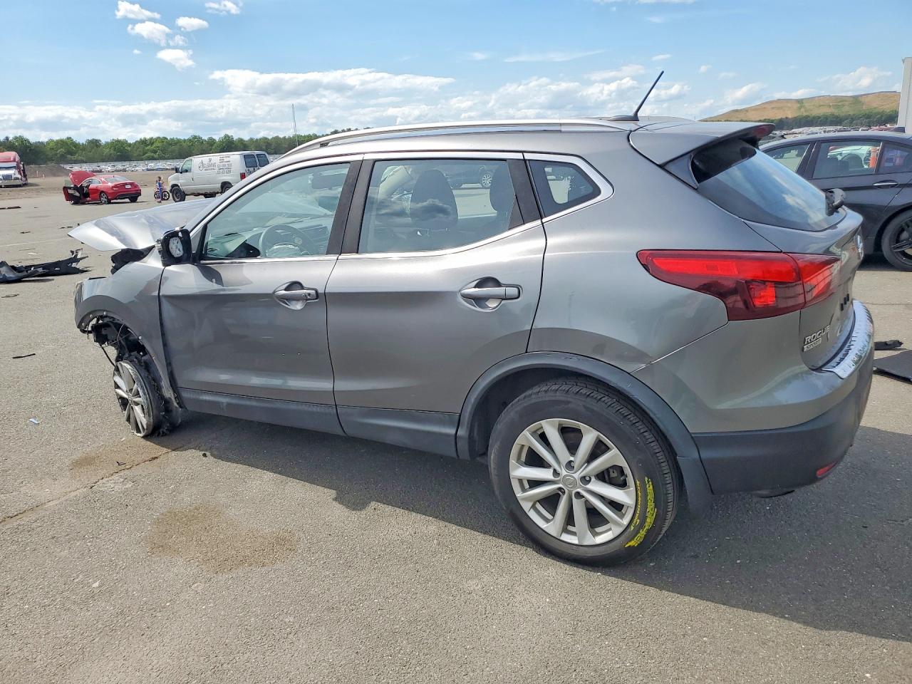 2018 NISSAN ROGUE SPORT SV — снимка 2