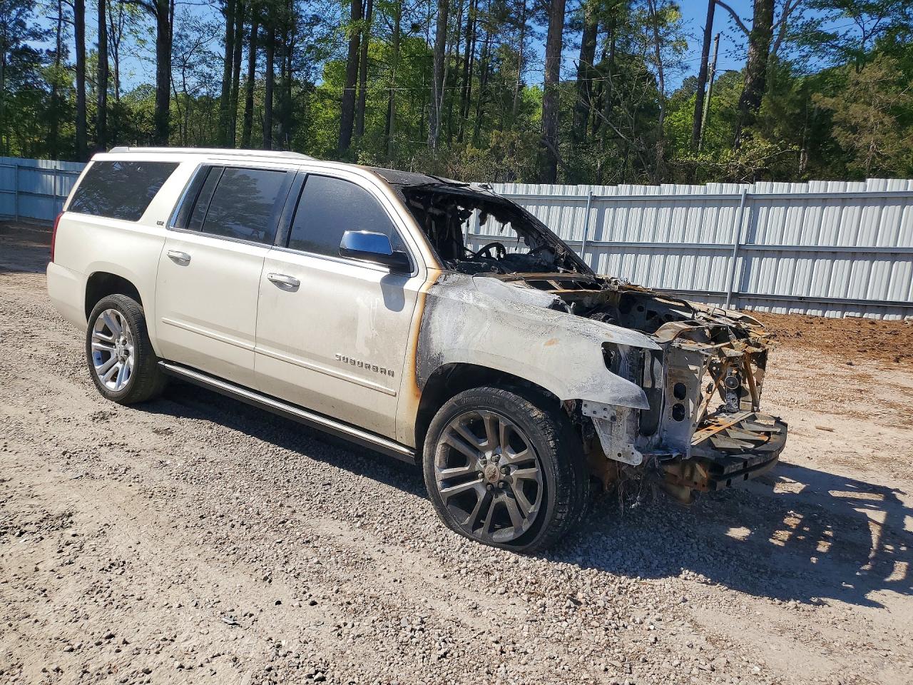 2015 CHEVROLET SUBURBAN C1500 LTZ — снимка 4