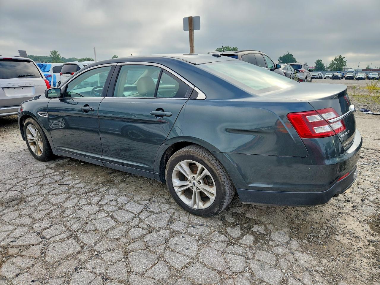 2016 FORD TAURUS SEL — снимка 2