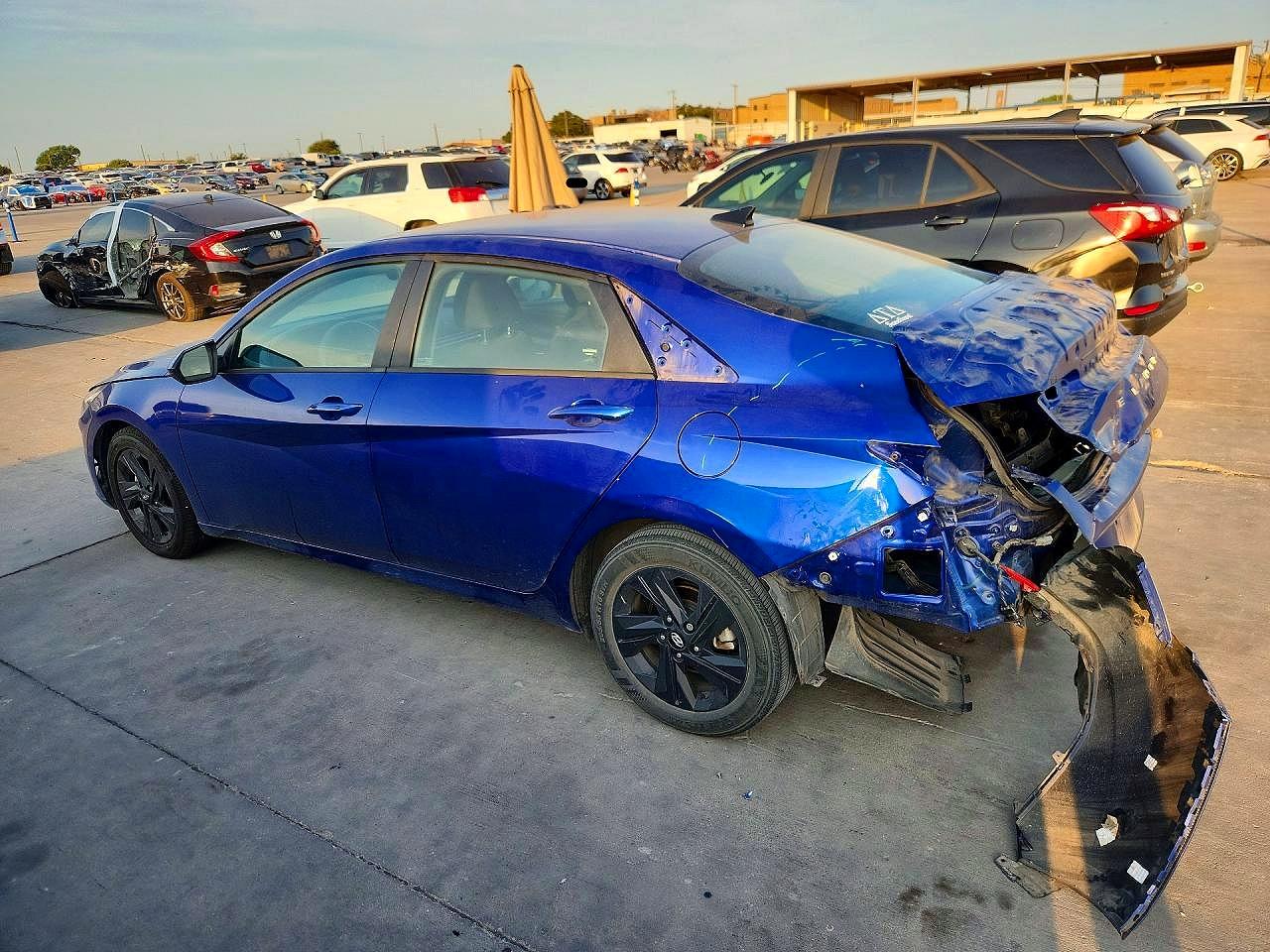 2021 HYUNDAI ELANTRA SEL — снимка 2