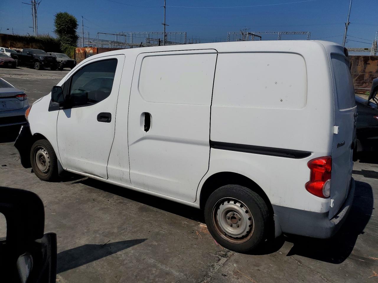2017 NISSAN NV200 S — снимка 2