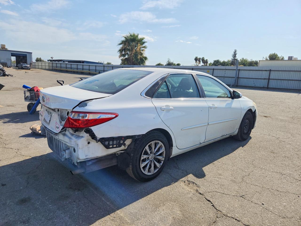 2016 TOYOTA CAMRY LE — снимка 3