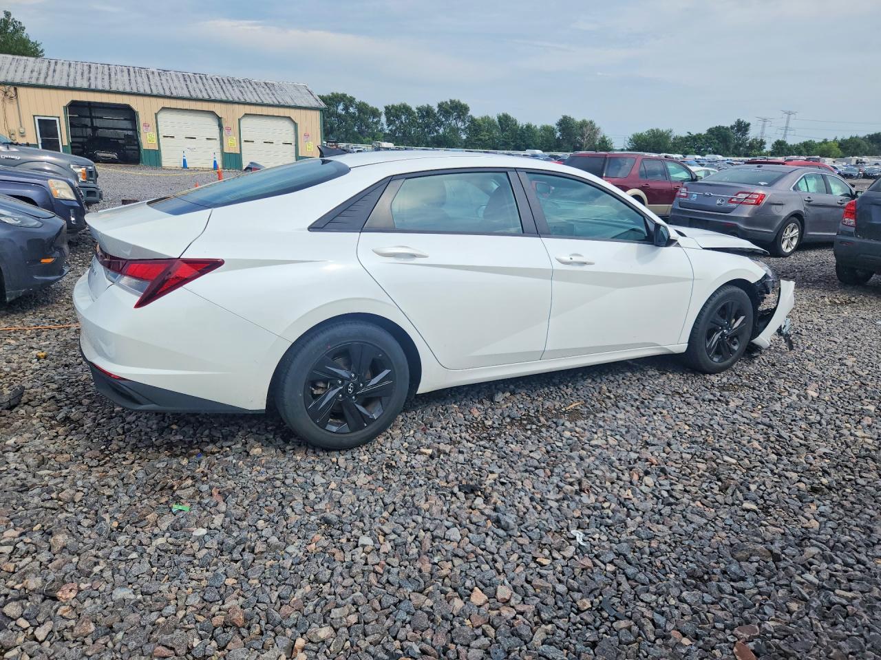 2021 HYUNDAI ELANTRA SEL — снимка 3